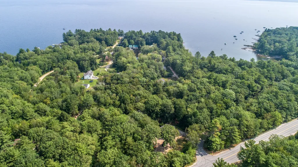 25 Johnson Road Standish ME 04084