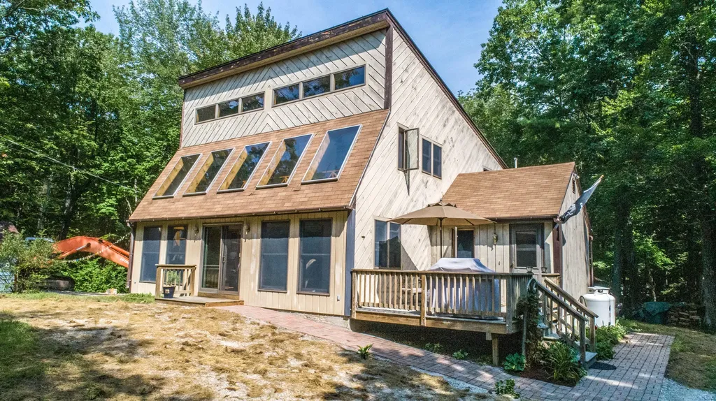 25 Johnson Road Standish ME 04084