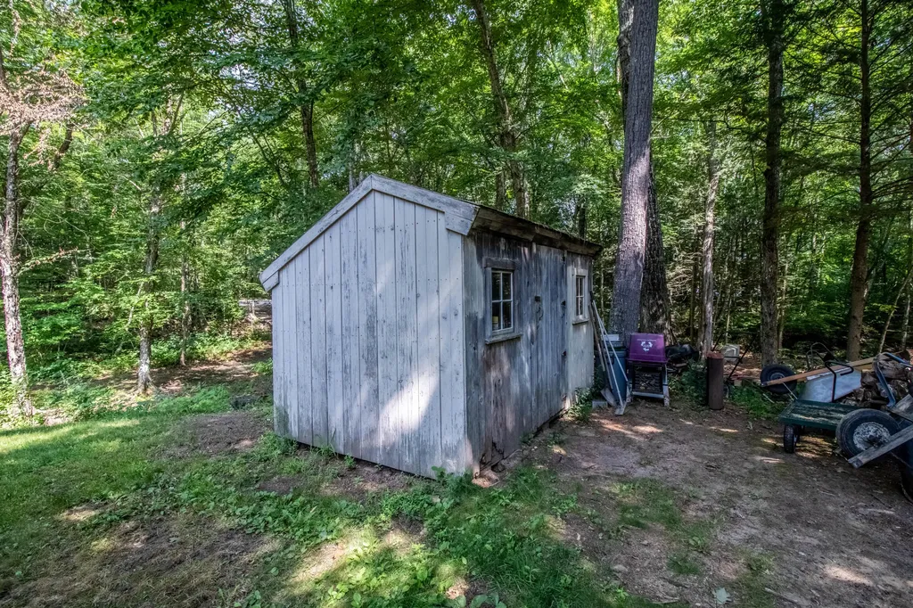 25 Johnson Road Standish ME 04084
