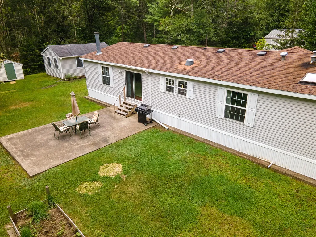 18 Old Settlers Lane Cushing ME 04563