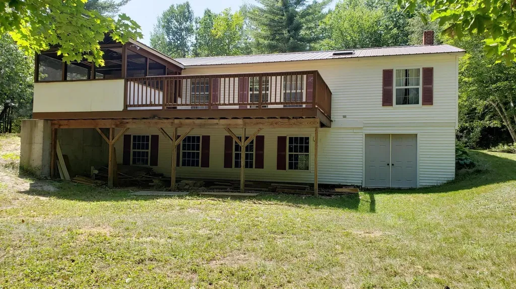 89 Goodrich Road Hebron ME 04238
