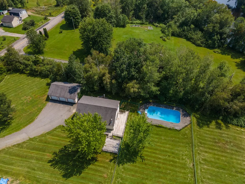 334 Hudson Road Glenburn ME 04401