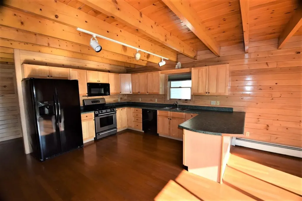 334 Hudson Road Glenburn ME 04401