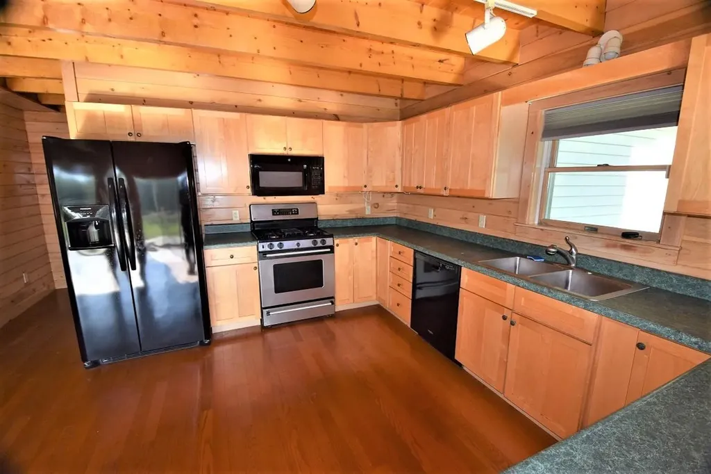 334 Hudson Road Glenburn ME 04401