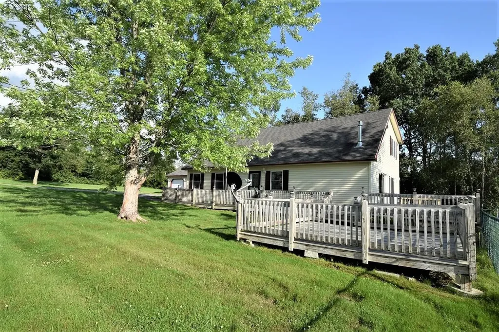 334 Hudson Road Glenburn ME 04401