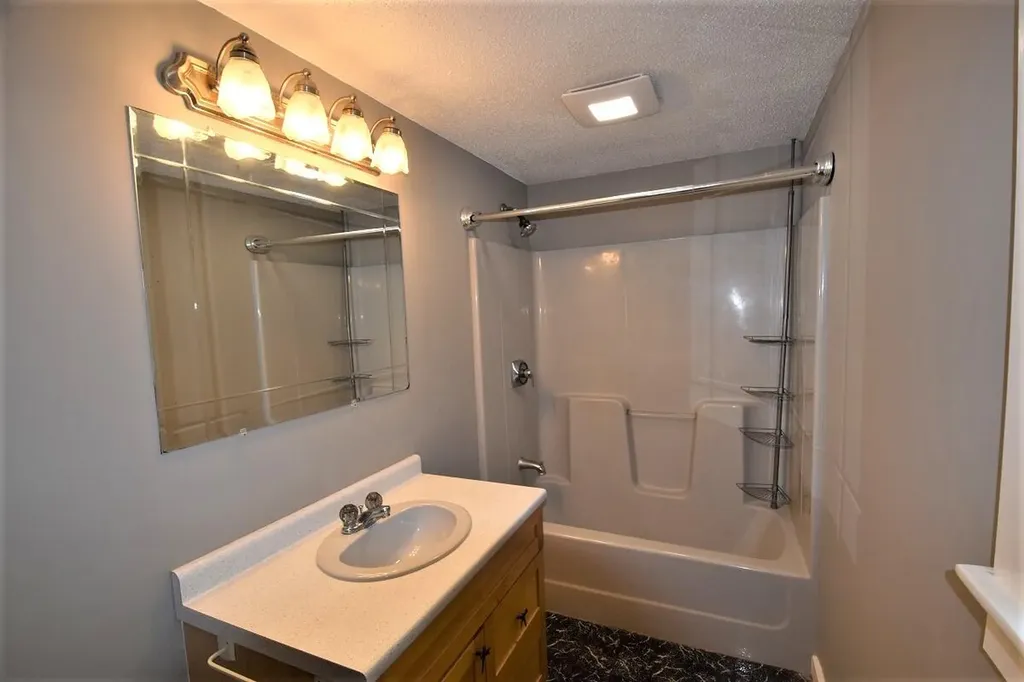 334 Hudson Road Glenburn ME 04401