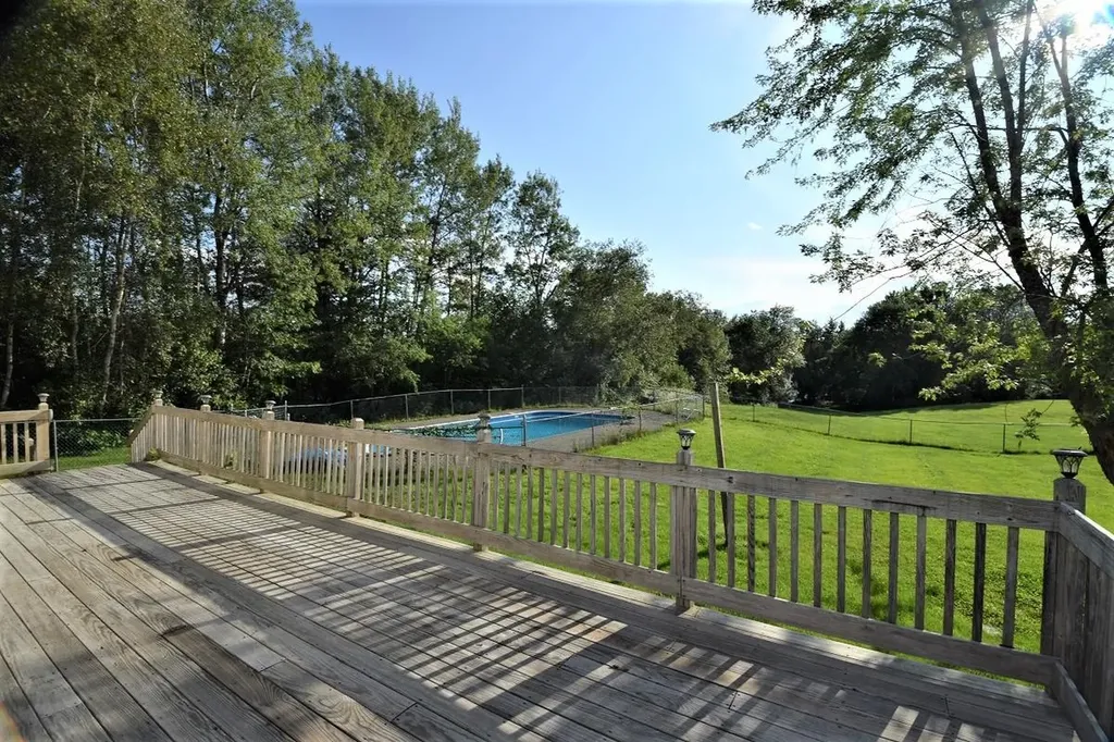 334 Hudson Road Glenburn ME 04401