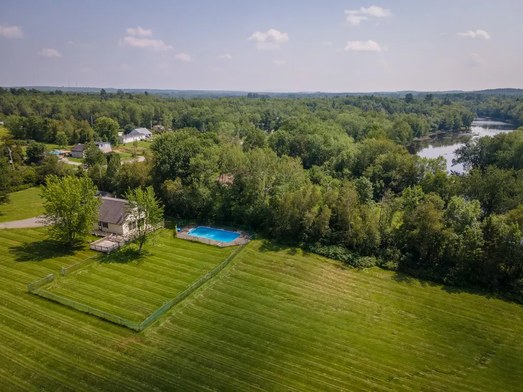 334 Hudson Road Glenburn ME 04401