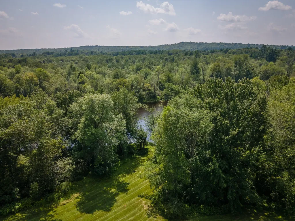 334 Hudson Road Glenburn ME 04401