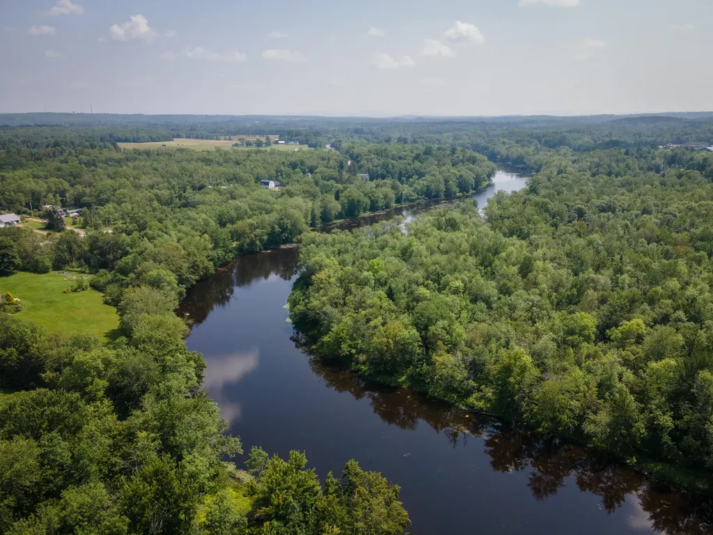 334 Hudson Road Glenburn ME 04401