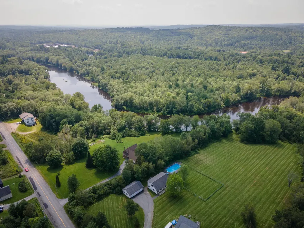 334 Hudson Road Glenburn ME 04401
