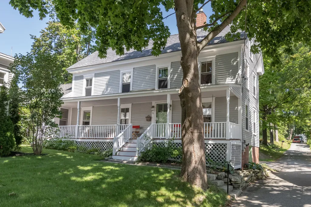 10 Turner Court Bath ME 04530