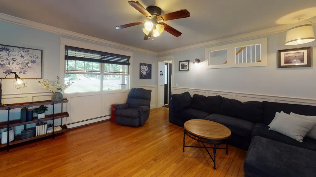 21 Easy Street Sabattus ME 04280