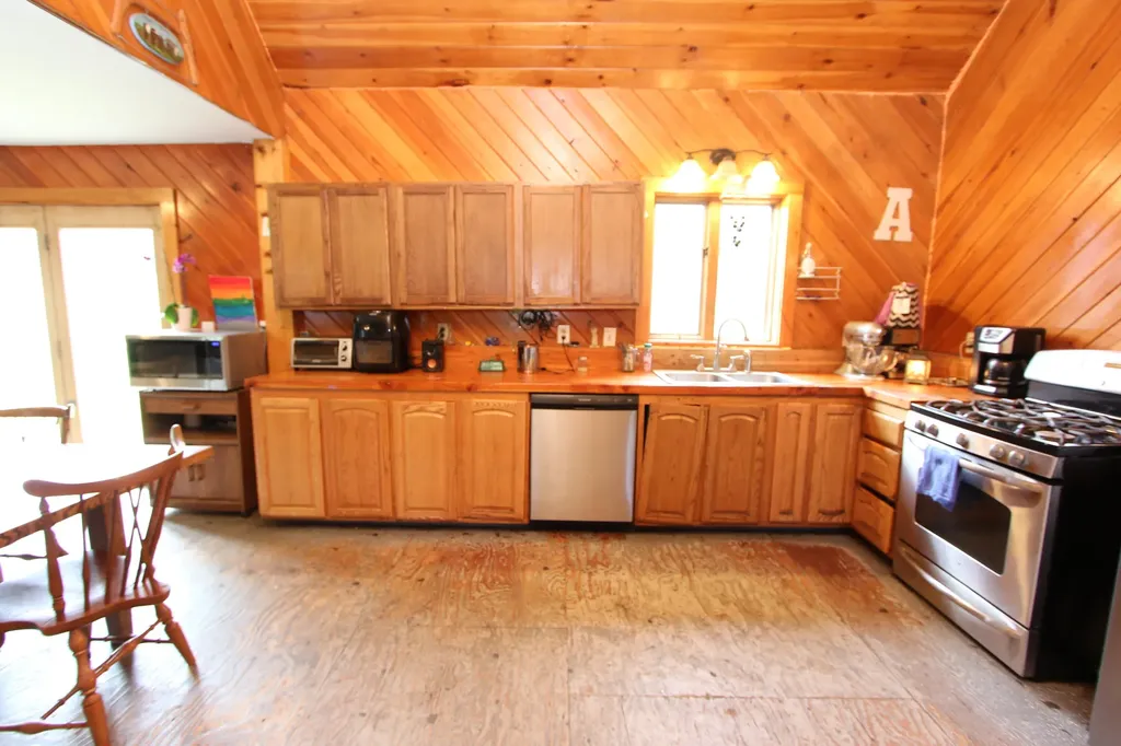 497 Bailey Hill Road Poland ME 04274