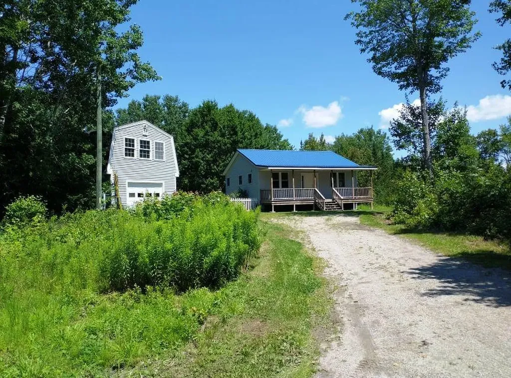 52 Woods Edge Lane Franklin ME 04634