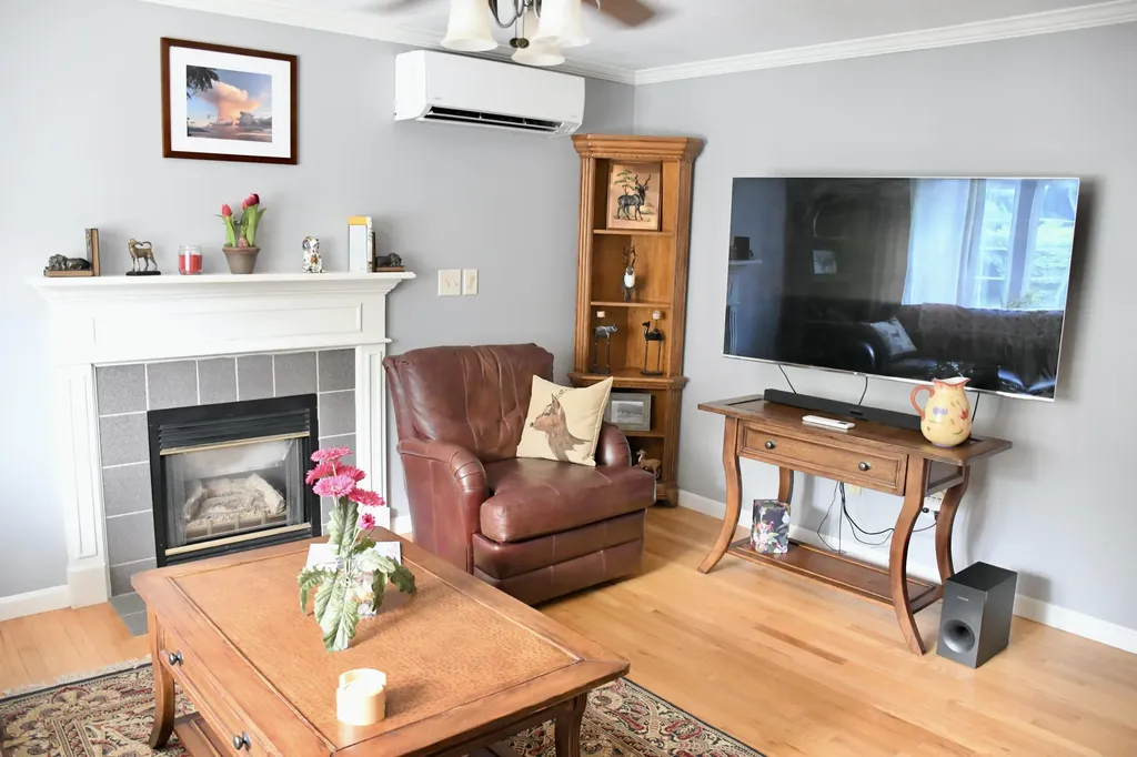 56 Ashley Lane Portland ME 04103