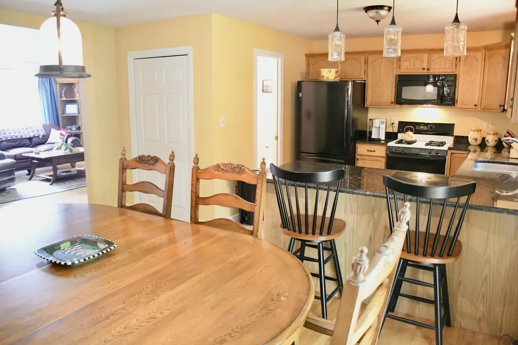 56 Ashley Lane Portland ME 04103