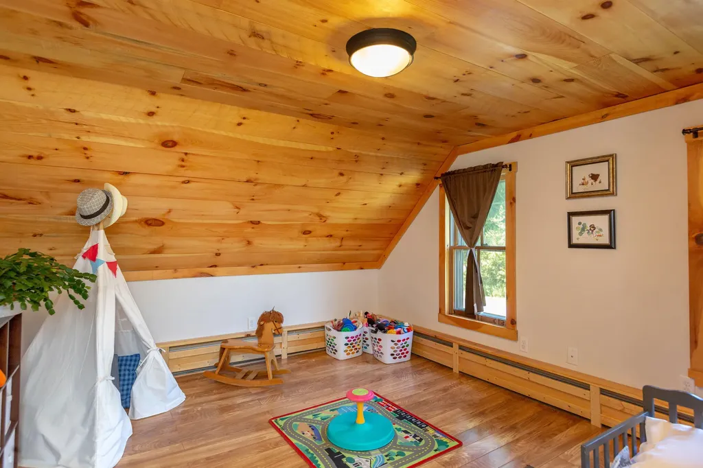 446 Calls Hill Road Dresden ME 04342