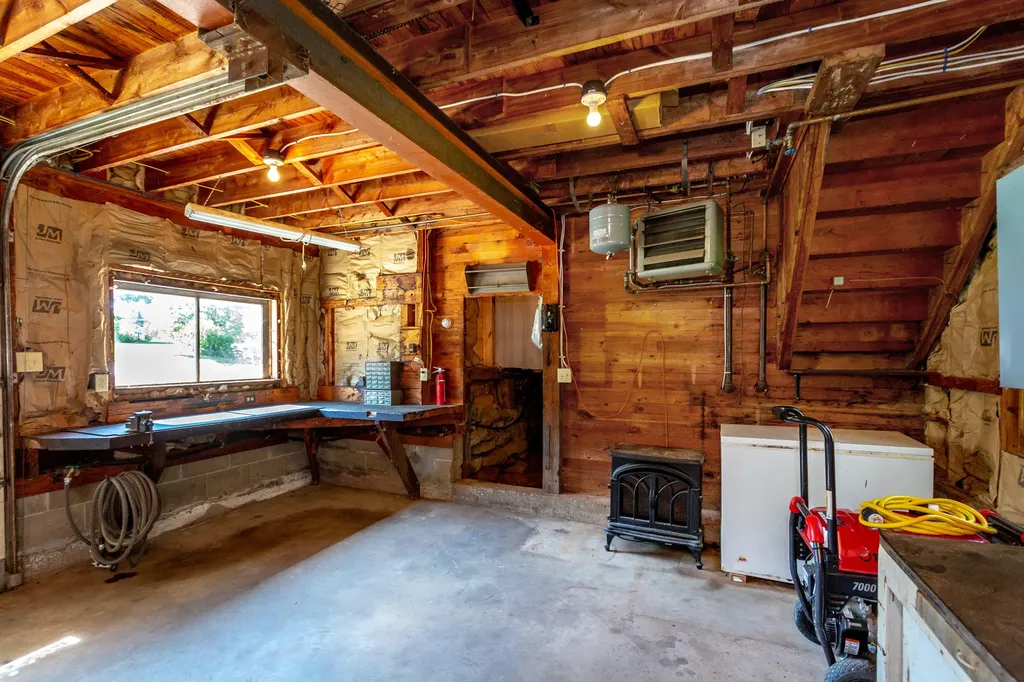 446 Calls Hill Road Dresden ME 04342