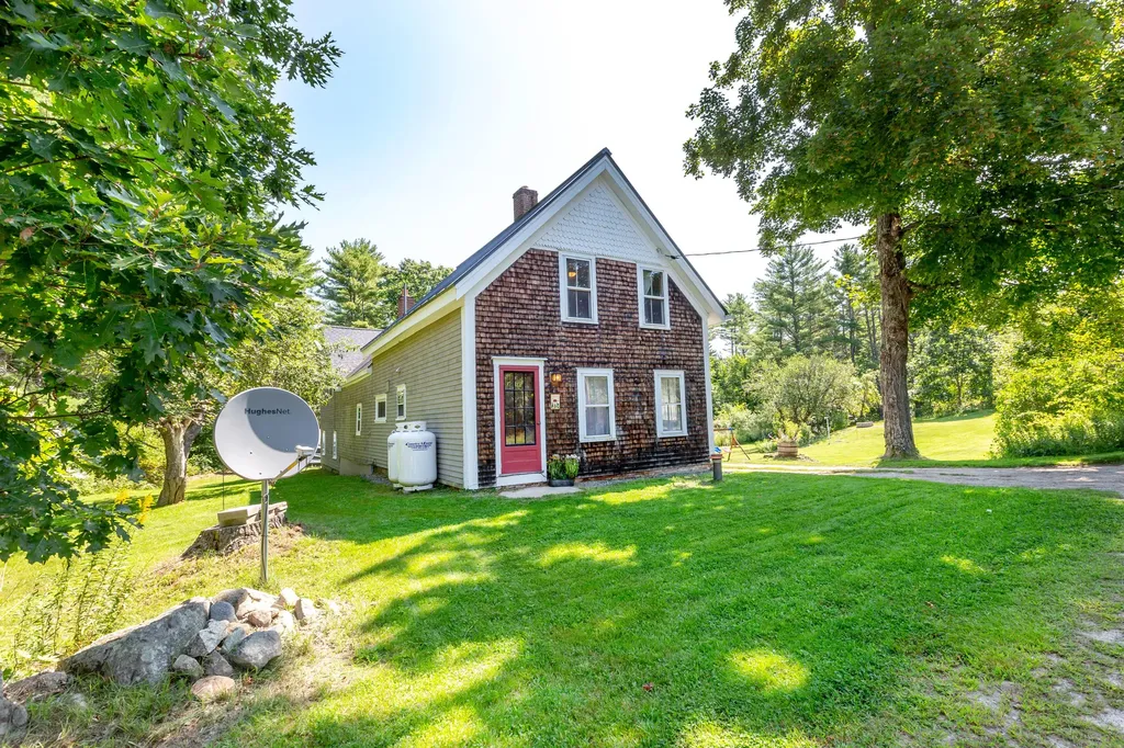 446 Calls Hill Road Dresden ME 04342