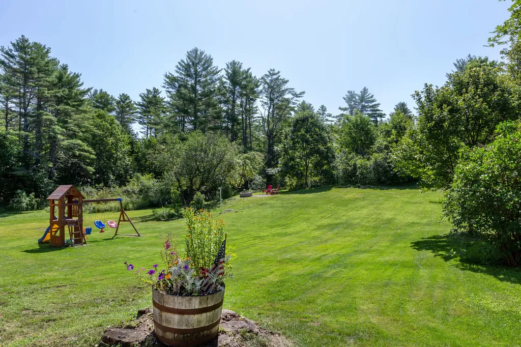 446 Calls Hill Road Dresden ME 04342