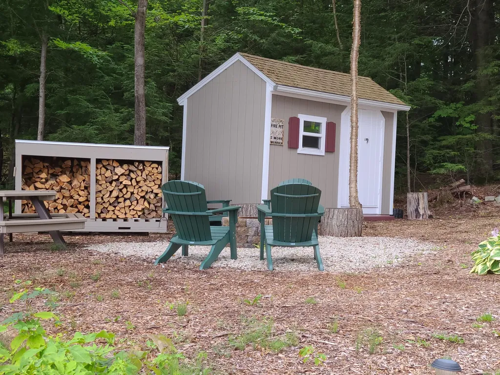 1109 Great Moose Drive Hartland ME 04943