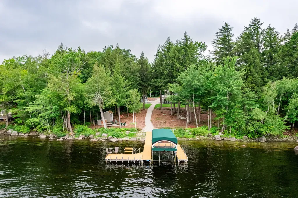 1109 Great Moose Drive Hartland ME 04943