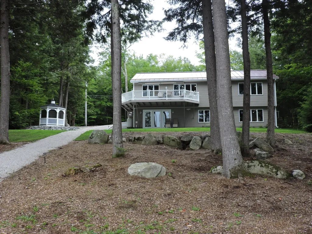 1109 Great Moose Drive Hartland ME 04943