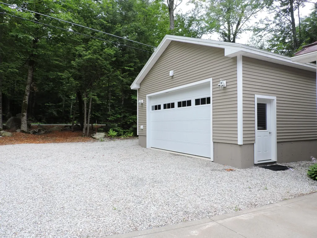 1109 Great Moose Drive Hartland ME 04943