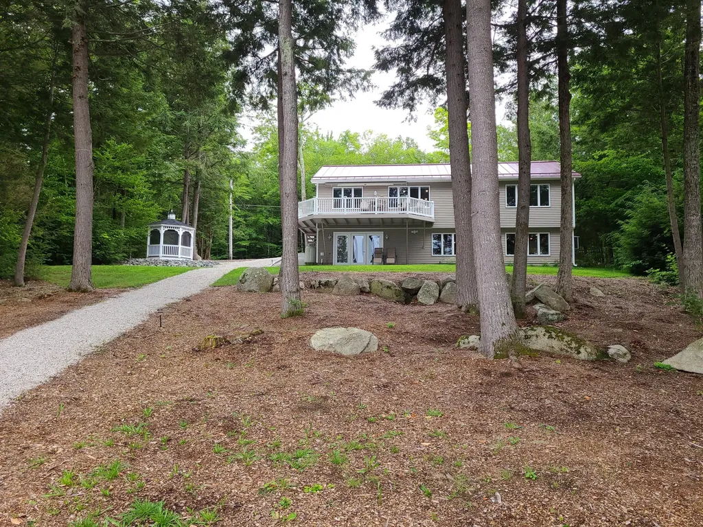 1109 Great Moose Drive Hartland ME 04943