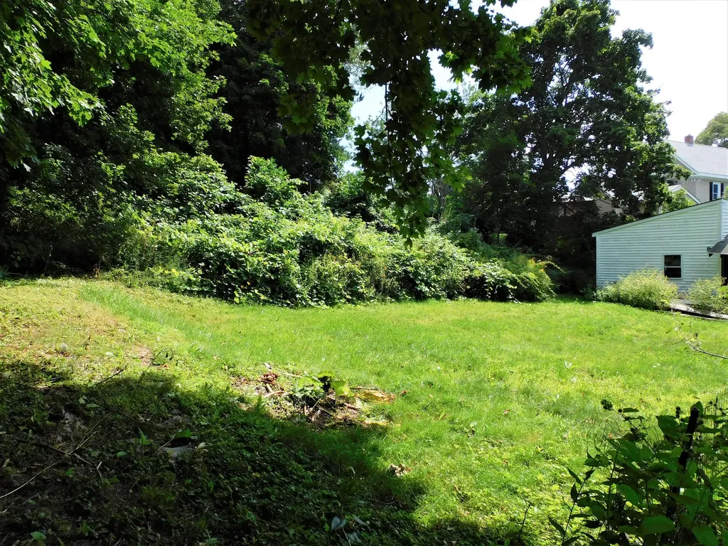 11 Ferry Road Orrington ME 04474