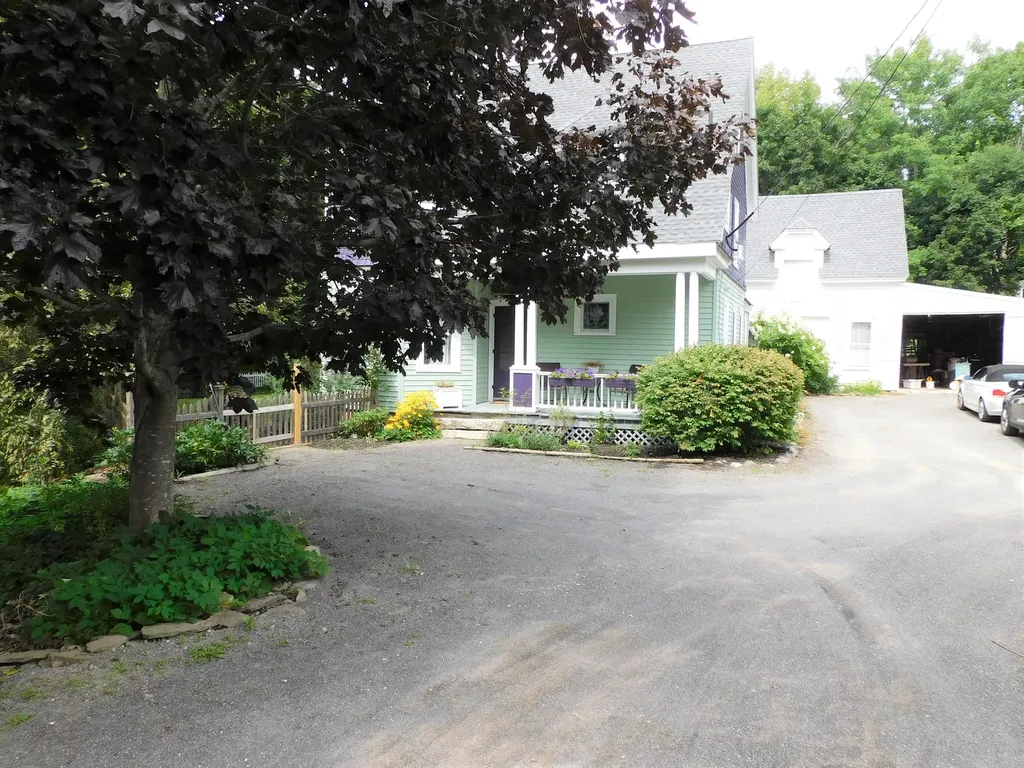 11 Ferry Road Orrington ME 04474