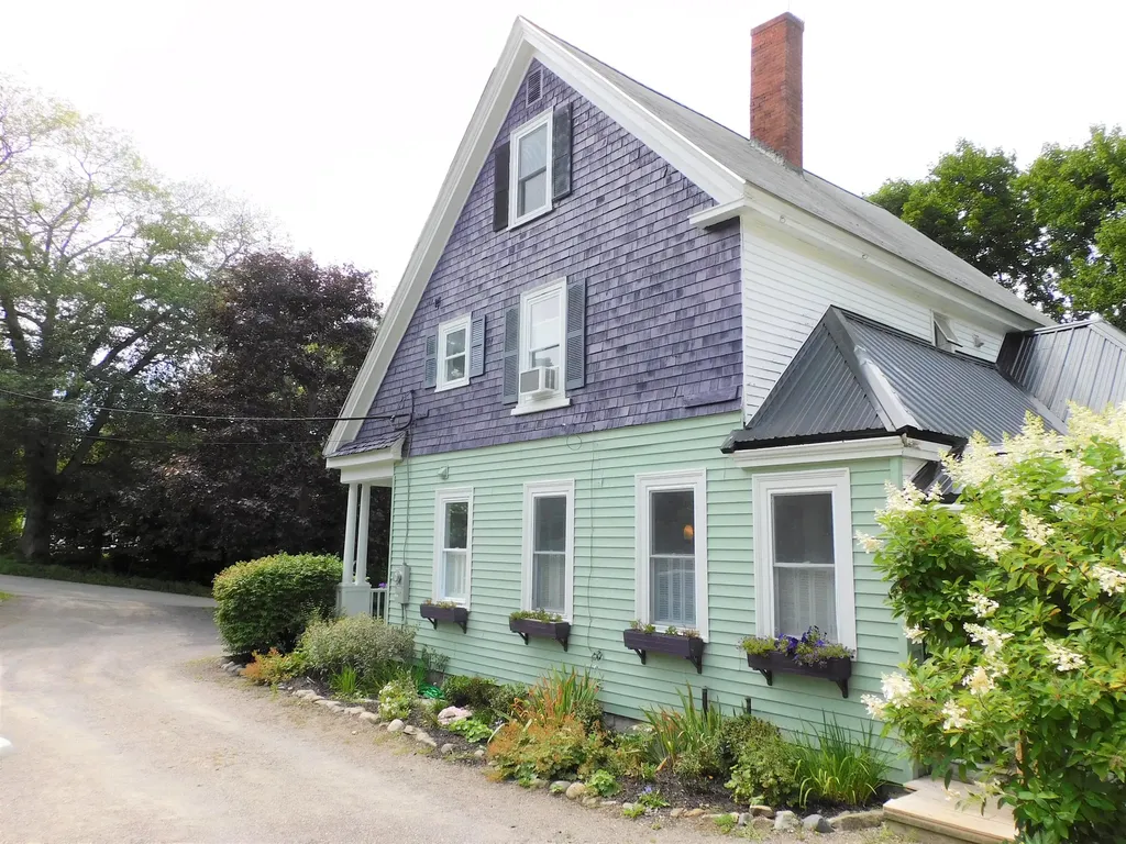 11 Ferry Road Orrington ME 04474