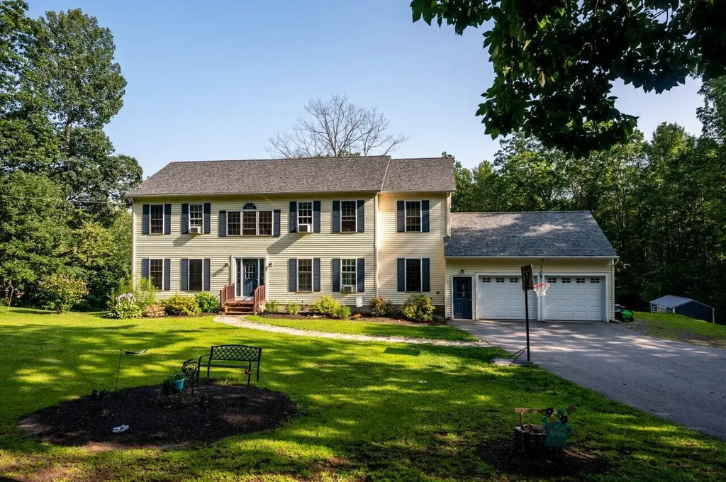 105 Fall Mill Road York ME 03909