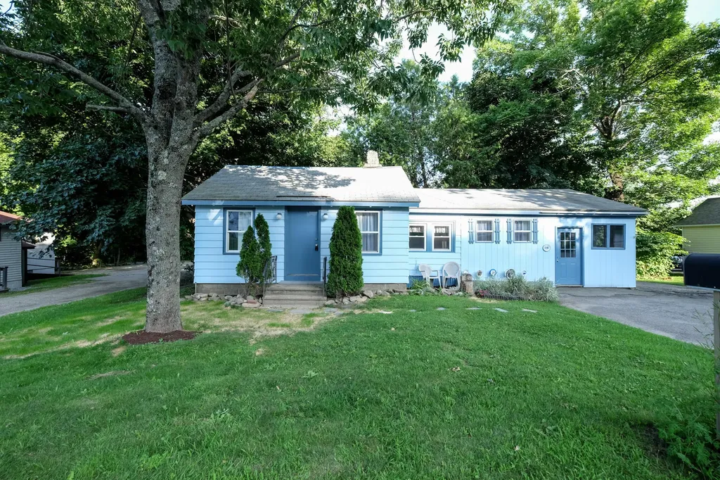 1116 Commercial Street Rockport ME 04856