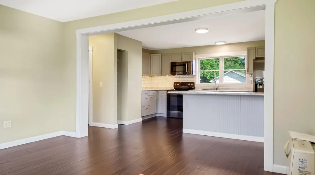 49 Violette Avenue Waterville ME 04901