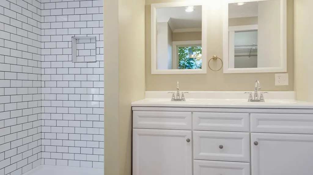 49 Violette Avenue Waterville ME 04901
