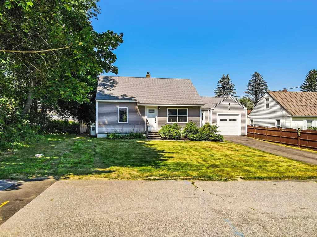 49 Violette Avenue Waterville ME 04901