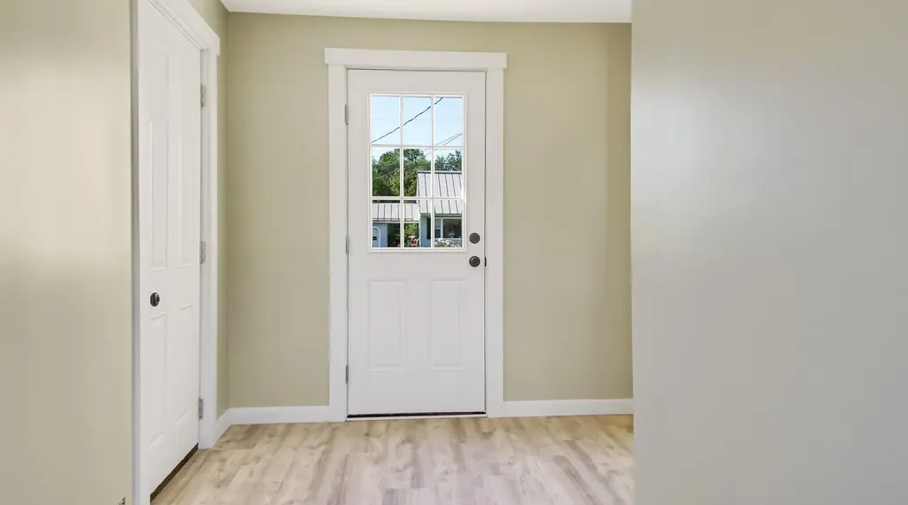 49 Violette Avenue Waterville ME 04901