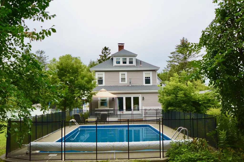 74 Wiley Street Bangor ME 04401