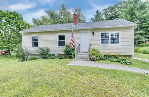 14 Shirley Lane Gorham ME 04038