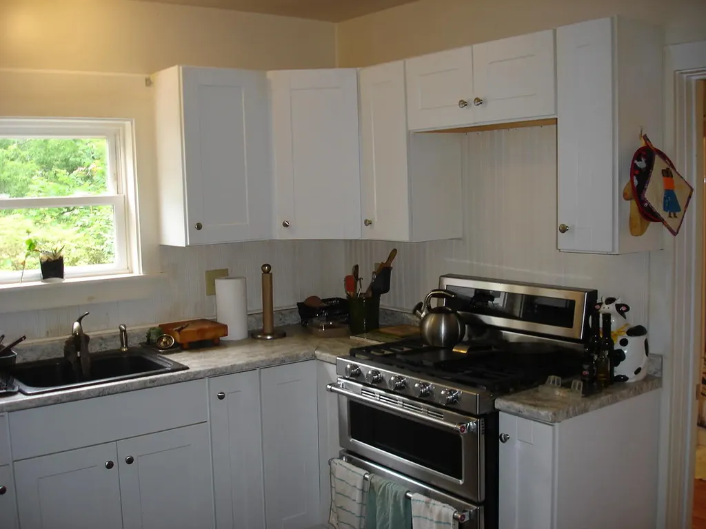 15 Newman Street Lewiston ME 04240