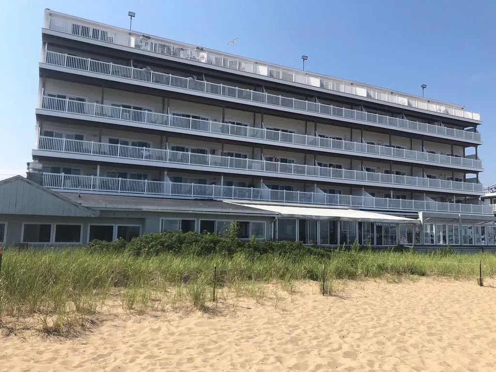 39 W Grand Avenue Old Orchard Beach ME 04064