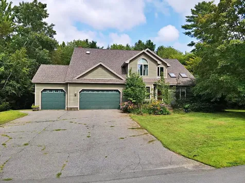 84 Oak Grove Drive Brewer ME 04412