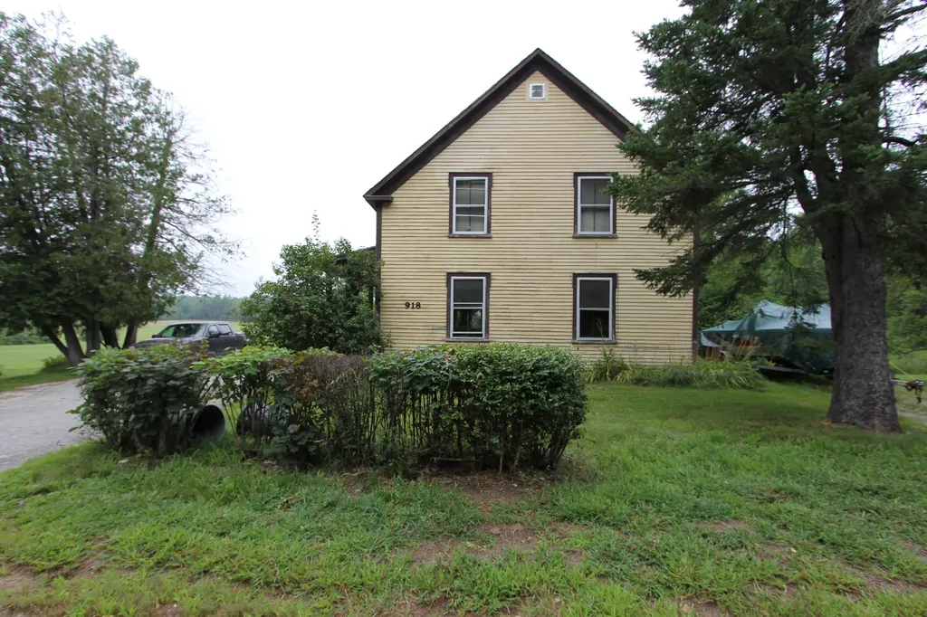 918 College Street Lewiston ME 04240