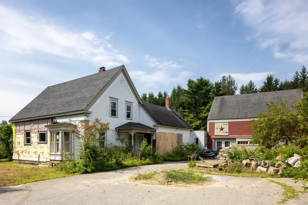 1319 Oyster River Road Warren ME 04864