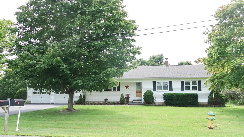 7 Penny Lane Waterville ME 04901