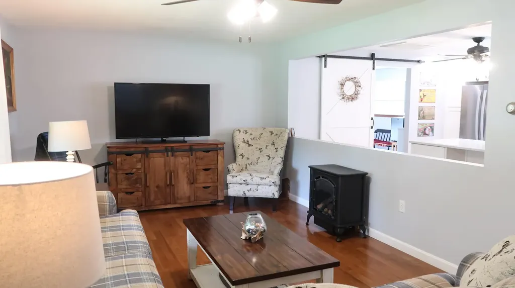 7 Penny Lane Waterville ME 04901