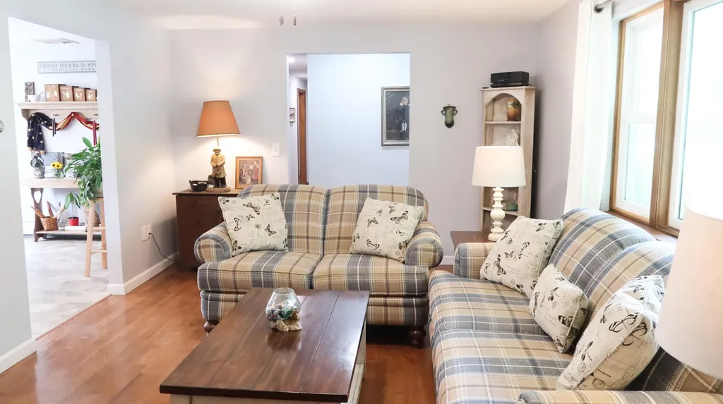 7 Penny Lane Waterville ME 04901