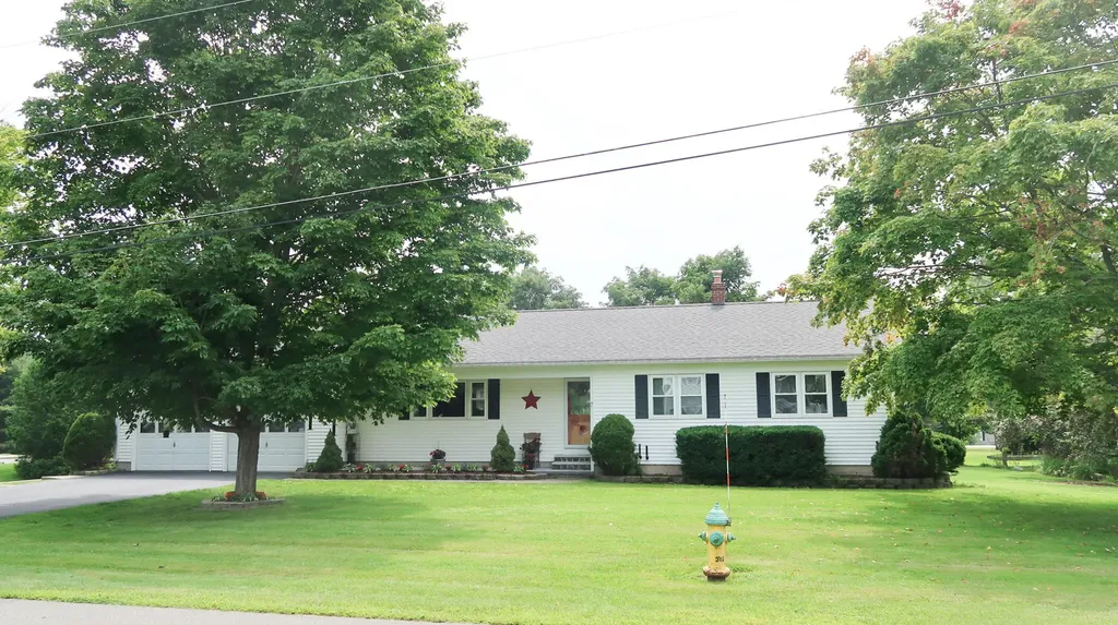 7 Penny Lane Waterville ME 04901